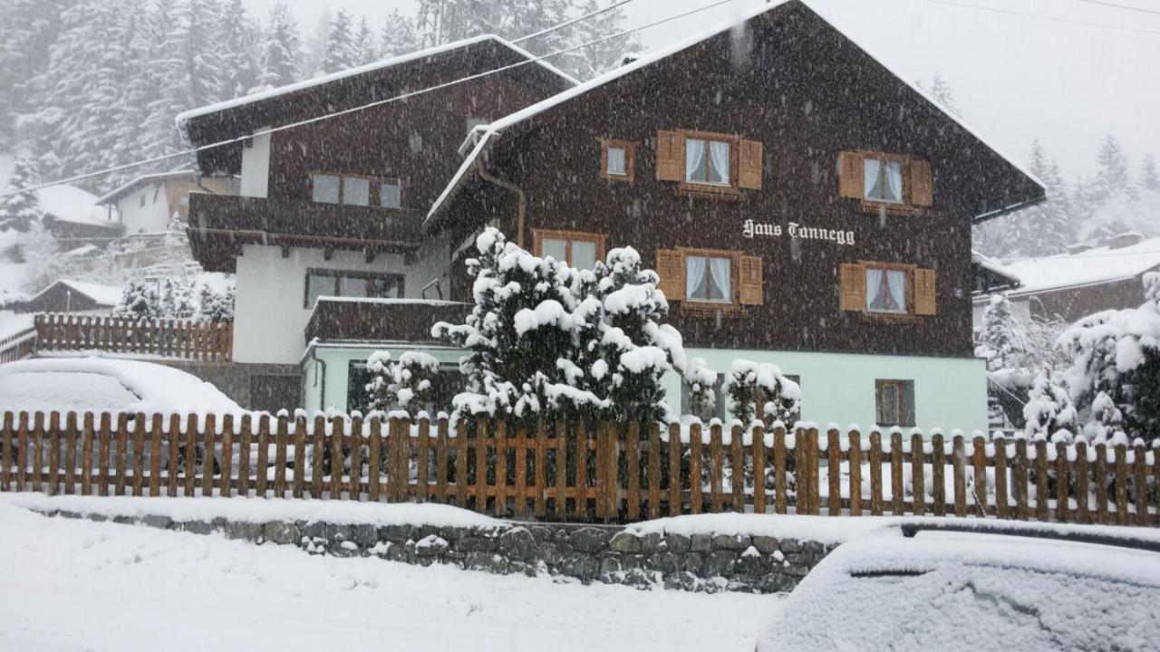 Haus Tannegg Acomodação com café da manhã Pettneu am Arlberg Exterior foto